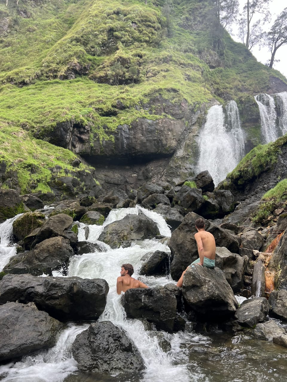 Descending through the Torean river valley on Mount Rinjani